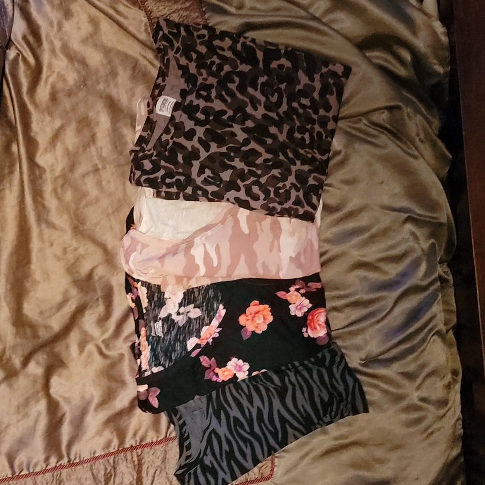 Bundle of Pink Tees